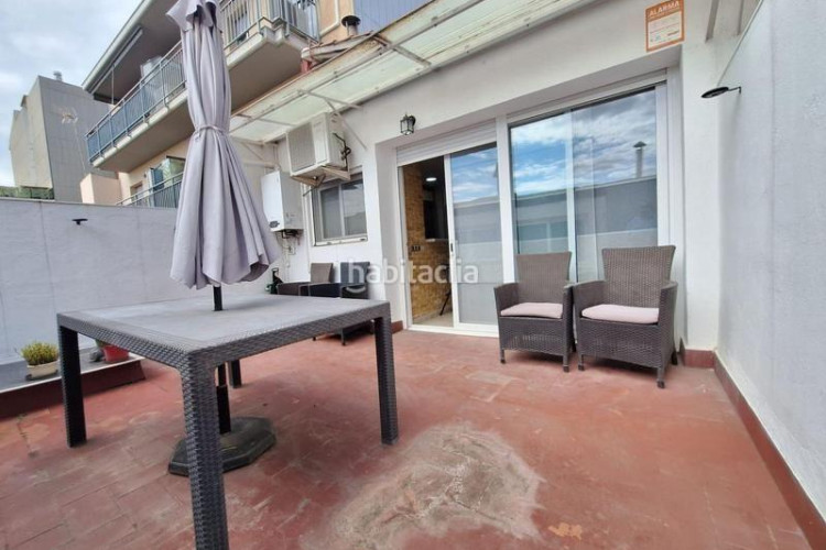 Casa el hogar que tu familia sueña te espera en can montllor! en Terrassa