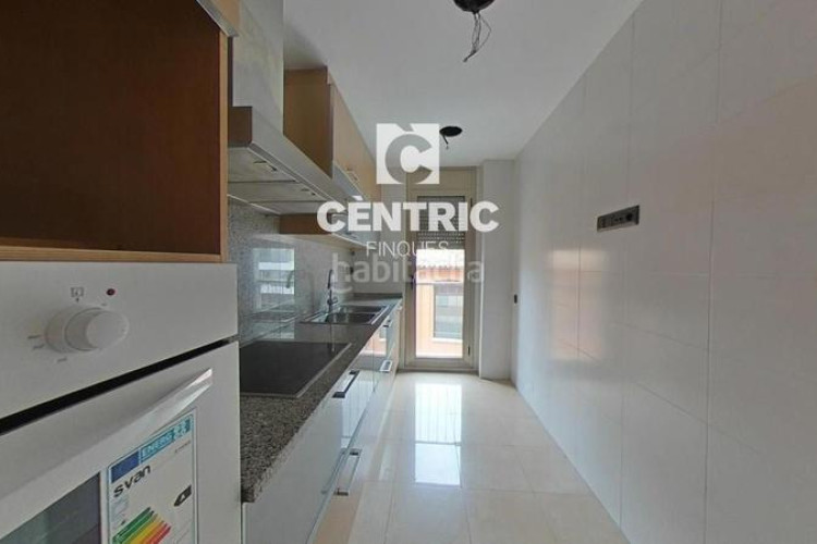 Piso  espacioso con 3 habitaciones ideal familias modernas! en Terrassa