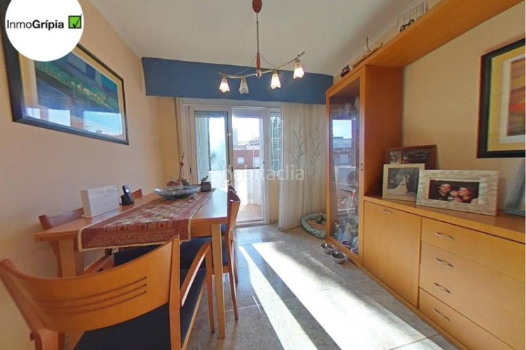 Piso  en venta en les arenescan montllorla grípia08227 en Terrassa