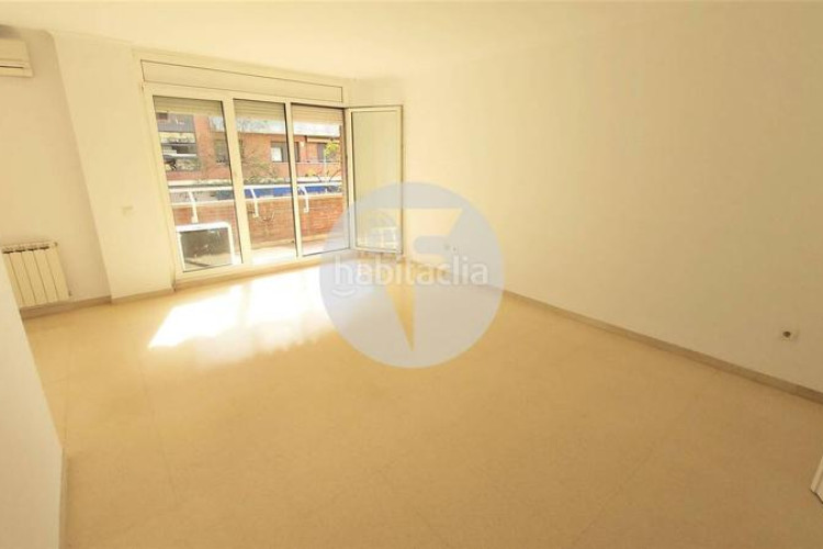 Piso espectacular piso de 113 m con gran balcón en zona olímpica en Terrassa