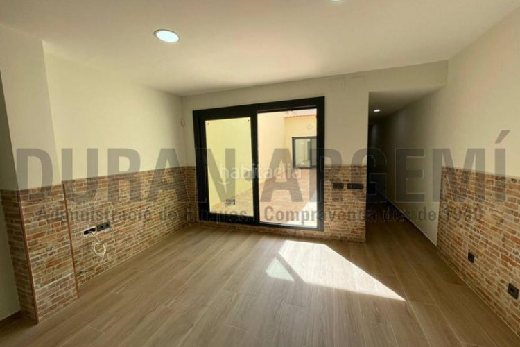 Piso bajos con patio en venta en ca naurell en Ca n'Aurell Terrassa