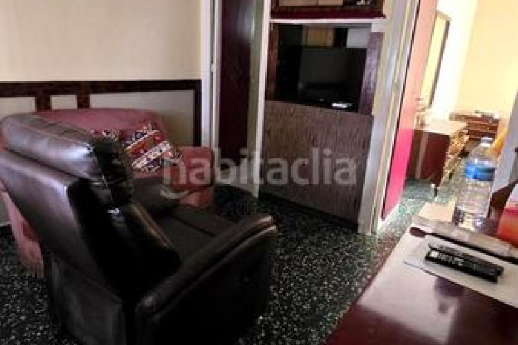 Casa  cantonera, ideal para 2 familias en Ca n'Anglada Terrassa