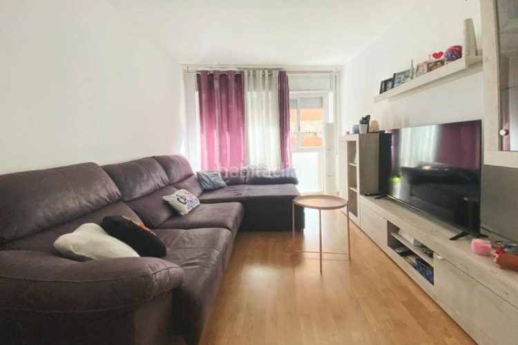 Planta baja piso de en Segle XX con pk actualmente alquilado en Terrassa