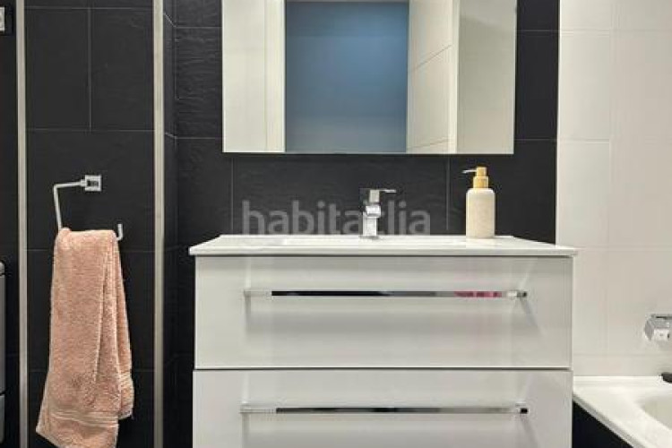 Piso pis ampli amb i pàrquing a la grípia en Les Arenes - La Grípia - Can Montllor Terrassa
