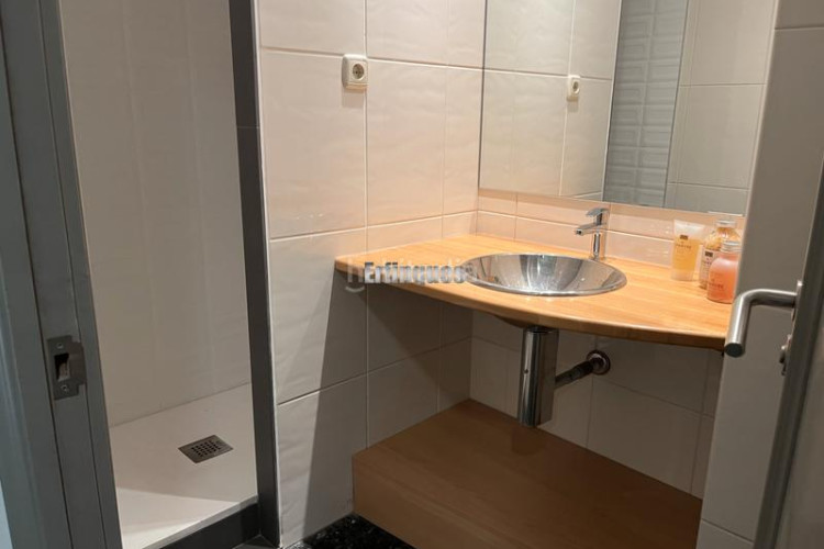 Piso excelente piso en vallparadis con balcon y terraza. en Terrassa