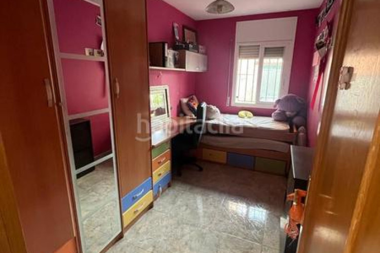 Chalet  en venta en La Cogullada, 5 dormitorios. en Terrassa