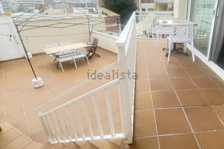 Piso en plaza del Mestre Serrat