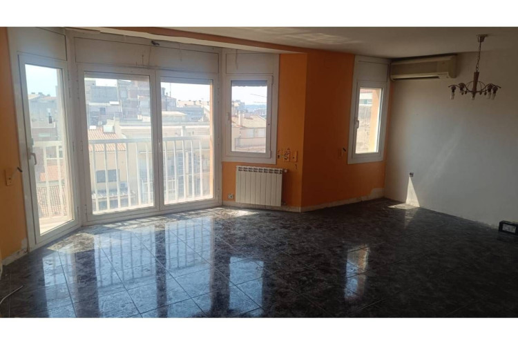 Ample, Sant Pere Nord