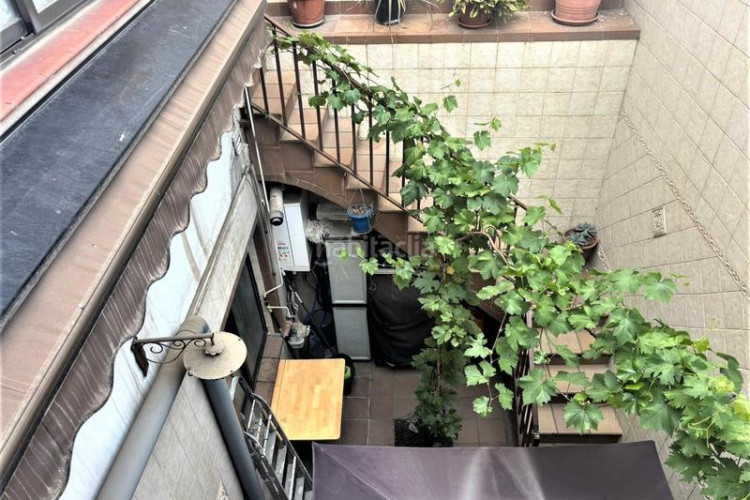 Planta baja magnífica planta baja de 112 m2 con 2 terrazas en Terrassa