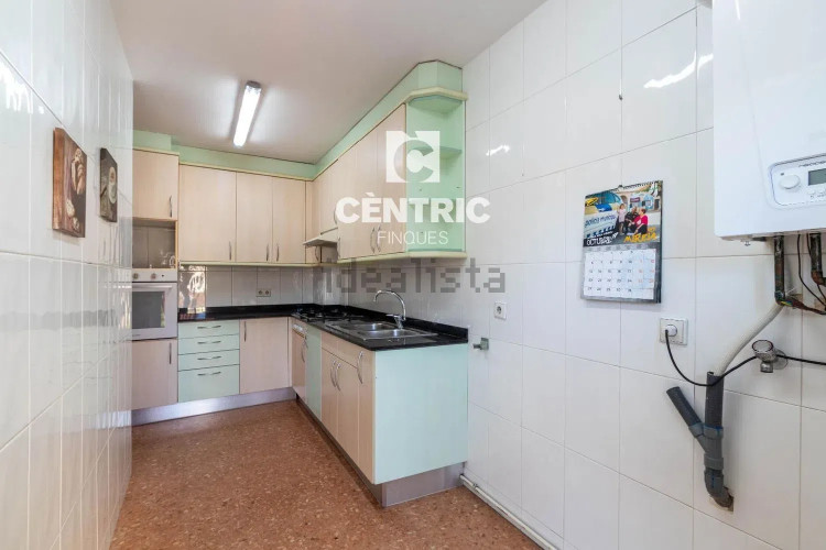 Piso en avenida ďÀngel Sallent