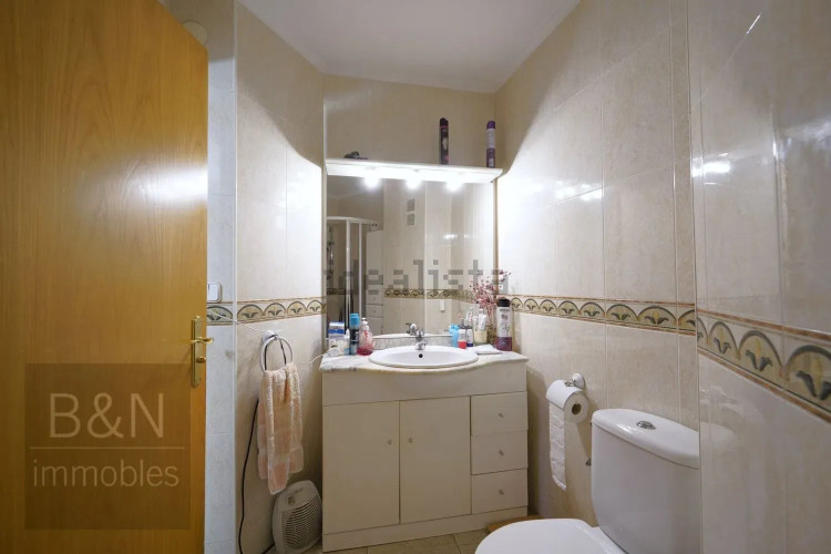 Amplia vivienda de ensueño en una ubicación privilegiada con 4 dormitorios y patio interior