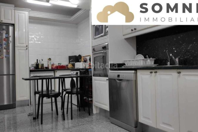 Casa adosada casa en las arenas con piscina en Les Arenes - La Grípia - Can Montllor Terrassa