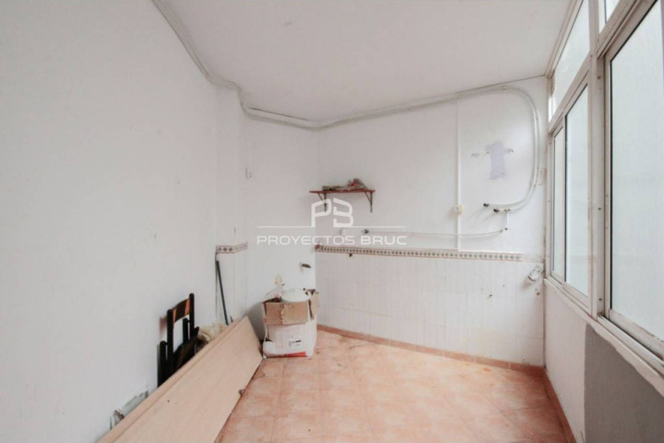 Mossu00E8n Tatcher, Sant Pere Nord