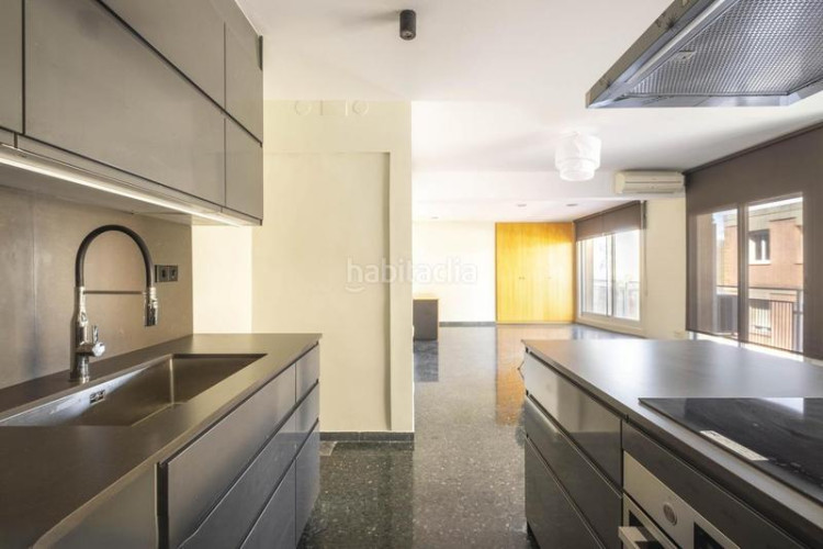 Piso 120 m2 acabat de reformar a tocar del parc de vallparadis en Terrassa