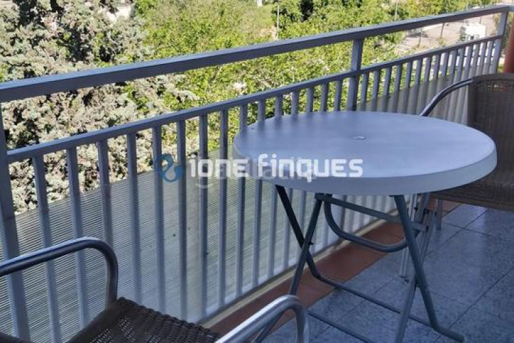 Piso ione finques ofrece en Can Parellada Terrassa