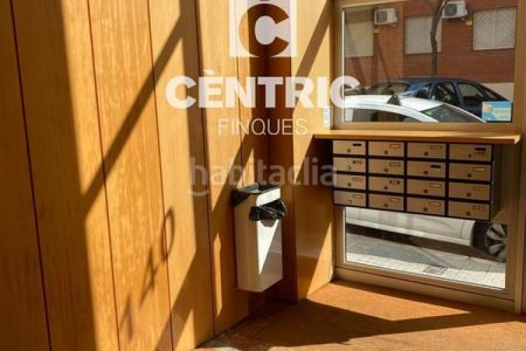 Piso  de 2 habitaciones para invertir en Segle XX Terrassa