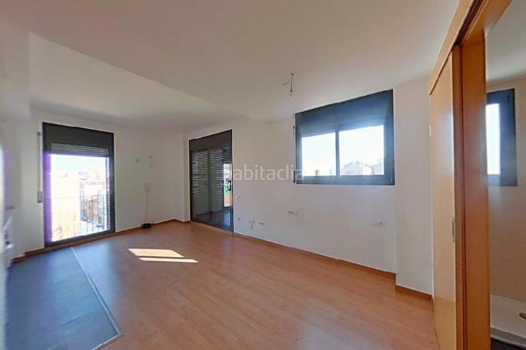 Piso (barcelona). en rentabilidad (no visitable). en Terrassa