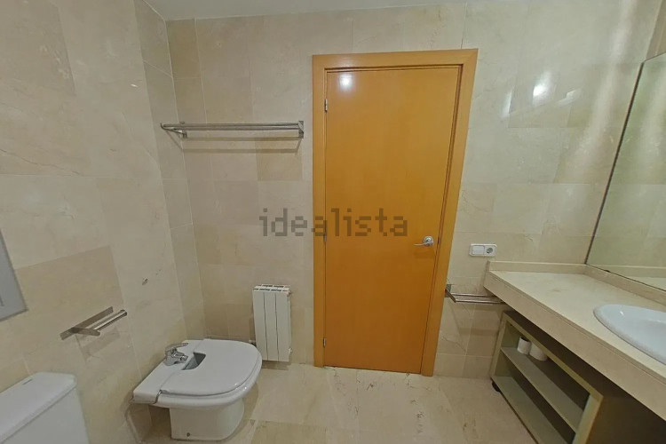 ESPECTACULAR DÚPLEX DE 4DORMITORIOS+3BAÑOS +BALCON+TERRAZA + PARKING (17M).