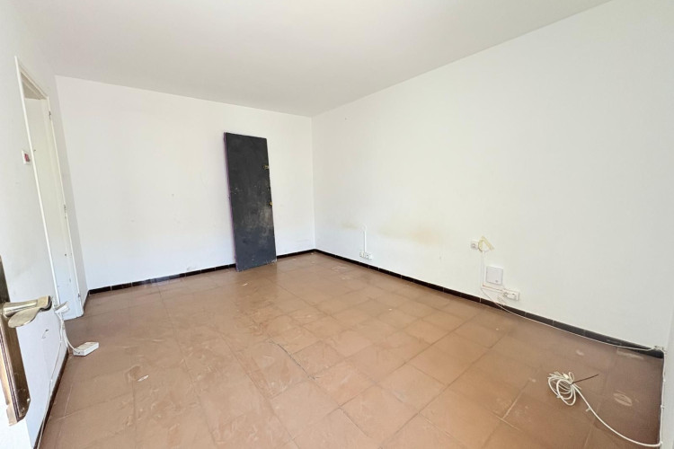 Vallparadu00EDs - Antic Poble de Sant Pere