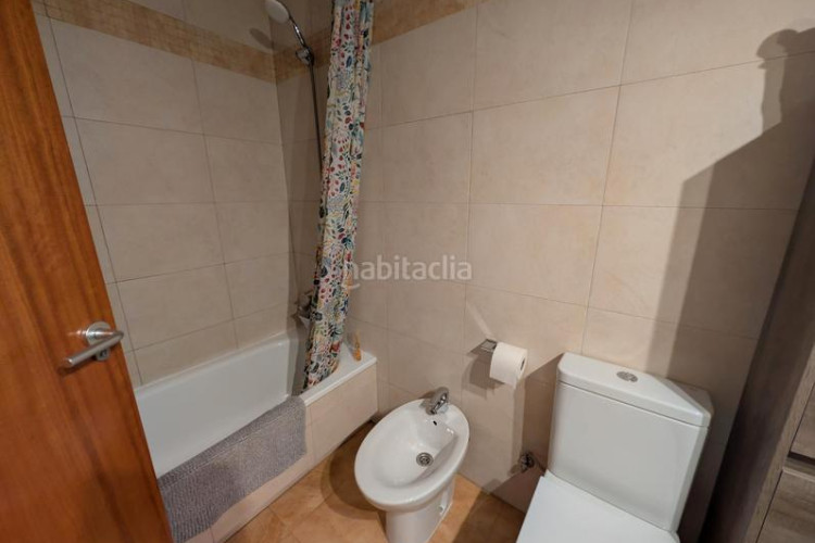 Piso zona de Egara. soleado piso de 2habs. + 1lav. en Terrassa