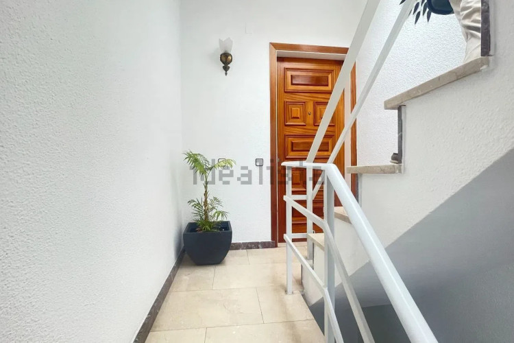 Casa independiente en carretera de Rellinars