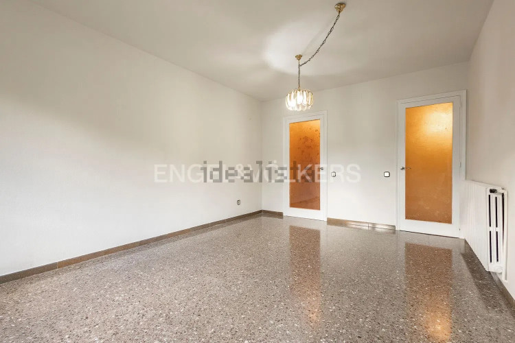 Piso en Barrio Escoles