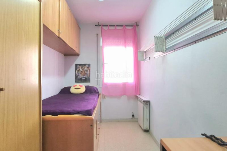 Piso pis de 4 hab amb parquing i espectacular de traster 25 m2 a la gripia en Terrassa