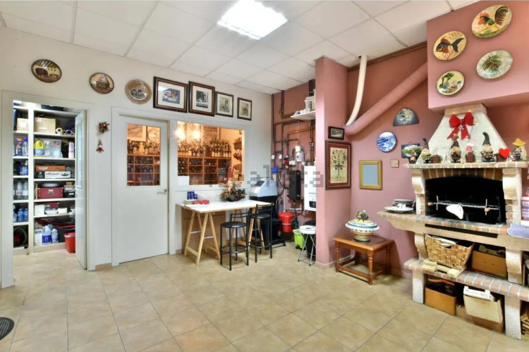 Chalet en calle de la Poetessa Caparà