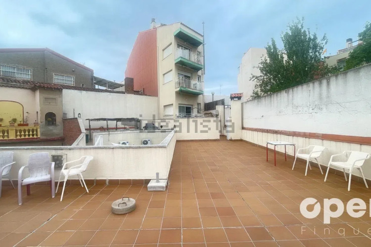 Piso en plaza del Mestre Serrat