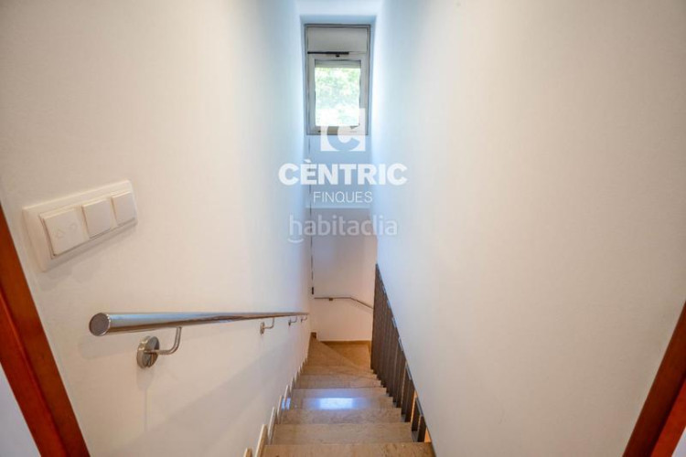 Casa adosada espacio, luz y exclusividad en el centro en Terrassa