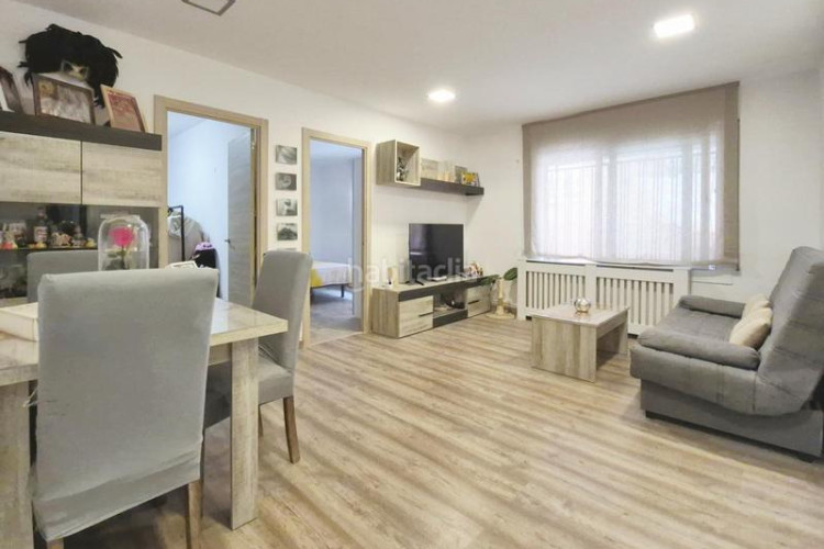 Planta baja  reformada totalmente de 3 hab en Terrassa