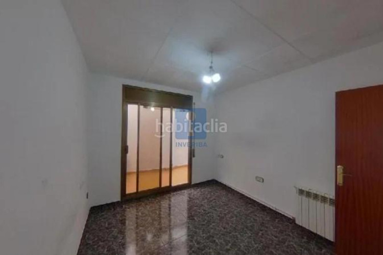 Piso inmueble ilegalmente okupado situado en la calle felip ii, 22, 11, , barcelona en Terrassa