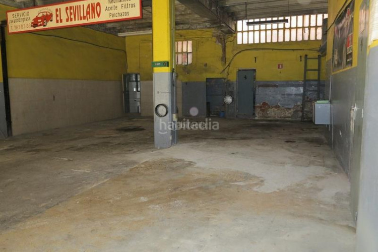 Casa en carrer mare de deu del mar local per a edificar en Terrassa