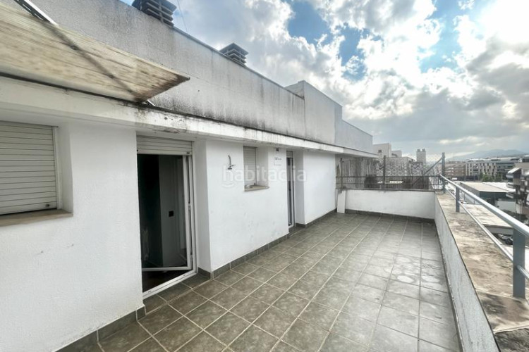 Dúplex exclusivo ático-dúplex con 2 terrazas privadas y luz natural en Sant Pere Nord en Terrassa