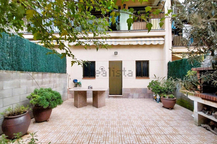 Chalet adosado en Barrio La Grípia