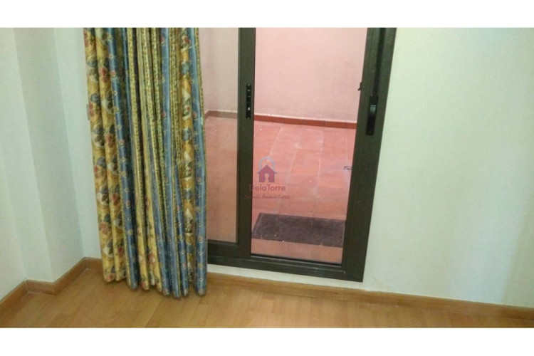 Poetesa Capara, Sant Pere Nord