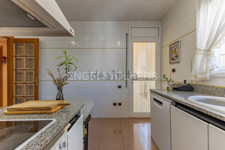 Chalet adosado en Barrio Ca n'Aurell