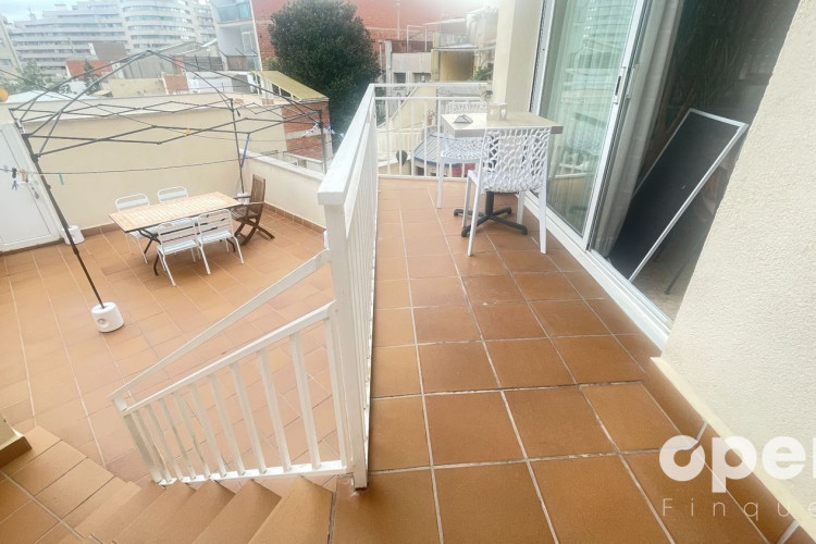 Mestre Serrat, Barri del Centre