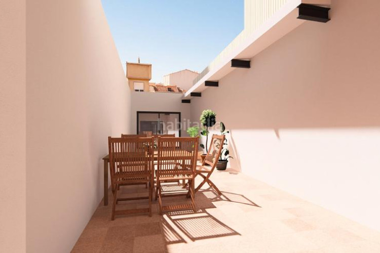 Planta baja obra nueva de 3 habitaciones con patio en Terrassa