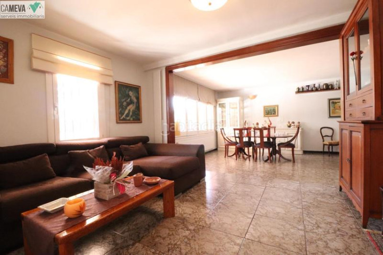 Casa única e impresionante finca a 4 vientos con piscina y jardin en Terrassa