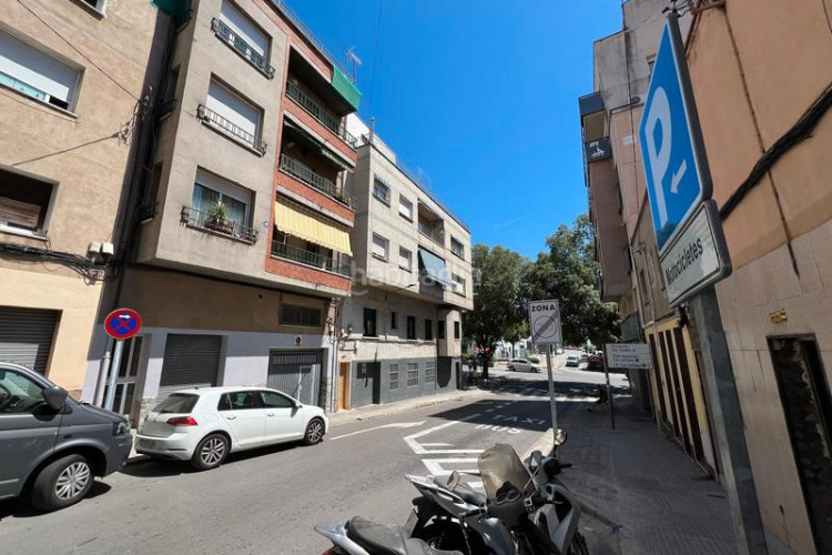 Piso en carrer del germà joaquim 135 piso en venta en Terrassa