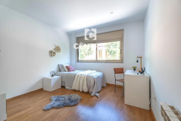 Casa adosada espacio, luz y exclusividad en el centro en Terrassa