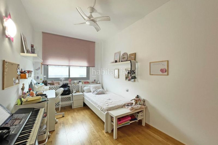 Piso  en venta en las arenasla grípia con plaza de párking y zona comunitaria en Terrassa