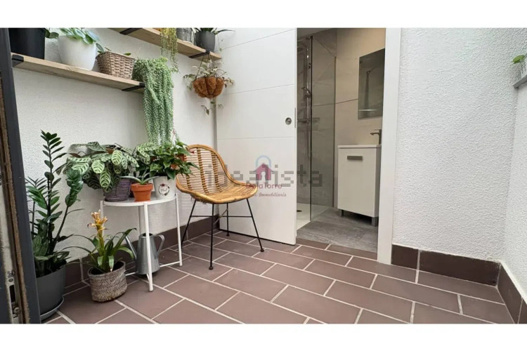 Chalet pareado en carretera de Rellinars