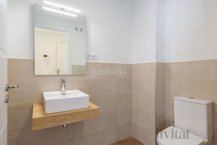 Piso en calle transversal 181 en San Pere Terrassa