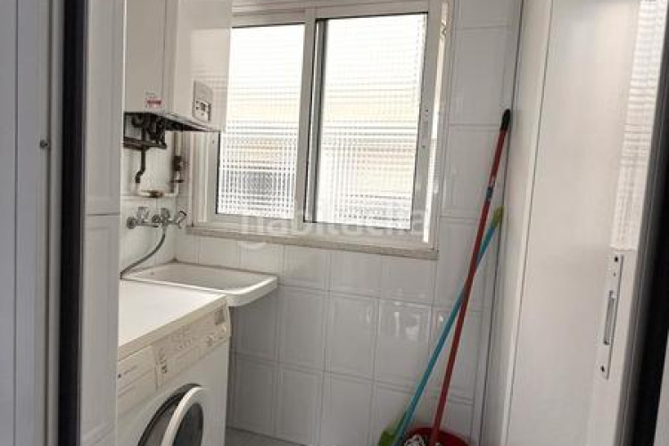 Dúplex atico-duplex de 4 habitaciones + estudio, 2 terrazas y parking en Terrassa
