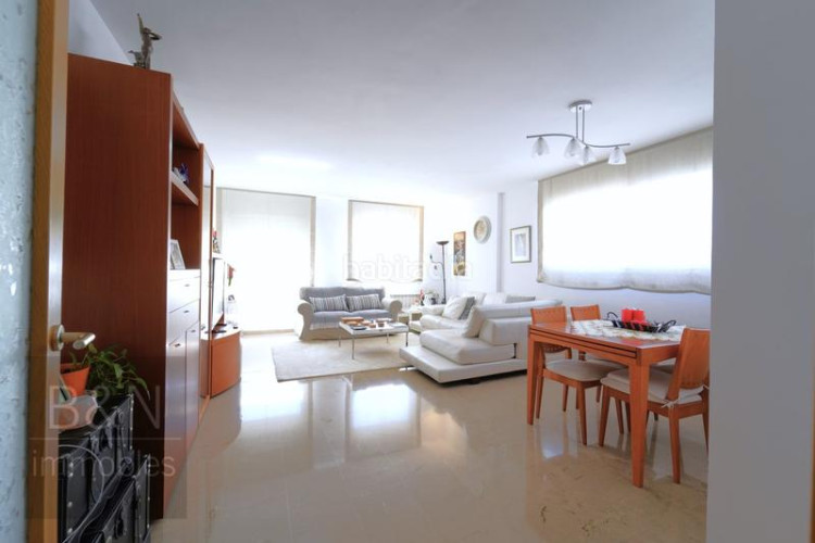 Dúplex espectacular terraza, garaje privado capacidad para 4 coches, vivienda amplia y luminosa! en Terrassa