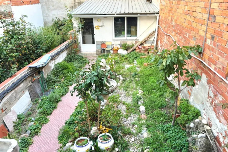 Casa independiente en calle d'Àngel Guimerà