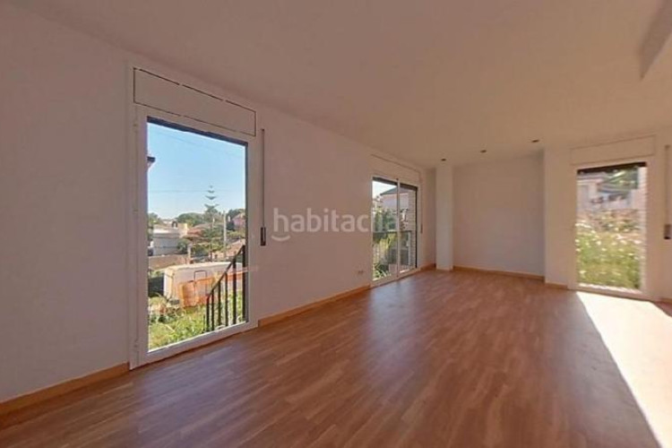 Casa ocupado amplia casa en Can Parellada en Can Parellada Terrassa