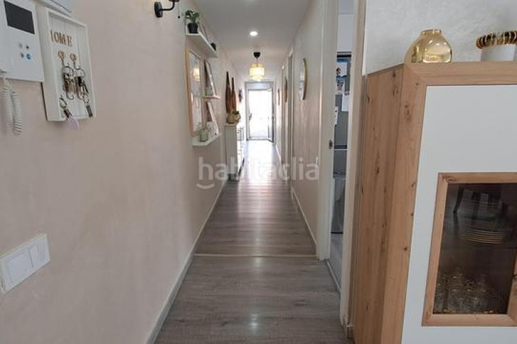 Ático atico totalmente reformado. 2 hab. dobles. 2 terrazas. amplio estudio. en Terrassa